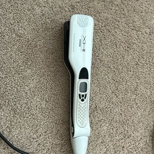 Flat iron
